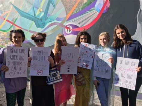 These Teens Dressed As Woke Disney Princesses For The Women's March And ...