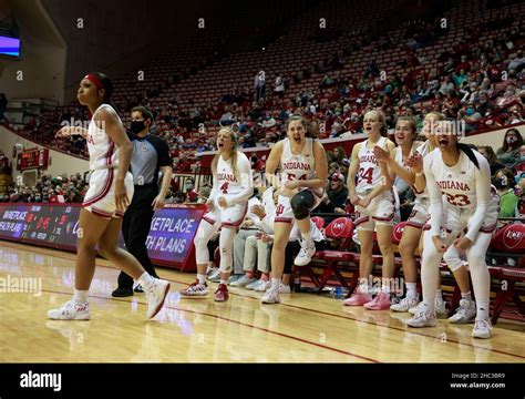 Indiana university womens basketball hi-res stock photography and ...