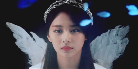 Tzuyu Sad Tzuyu Sad Chou Tzuyu Discover Share GIFs