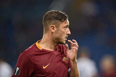 Totti Gest Incredibil Pentru Un Fost Interna Ional Rom N Legenda Lui