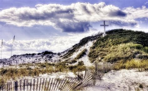 Cross On Pensacola Beach Photograph By Todd Ladner