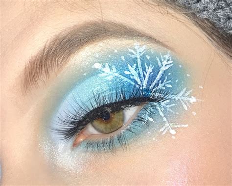 Winter Themed Makeup | Saubhaya Makeup