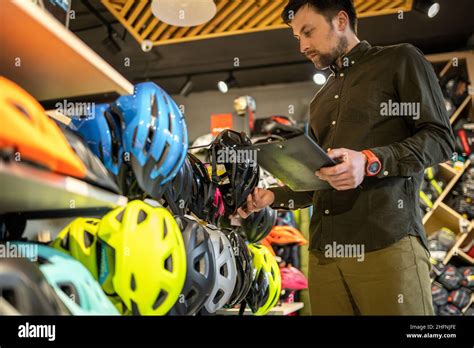 Controles de inventario fotografías e imágenes de alta resolución Alamy