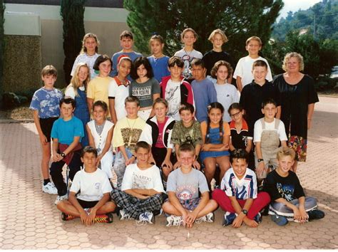 Photo de classe 6ème de 1997 Collège Vallée Du Gapeau Copains d avant