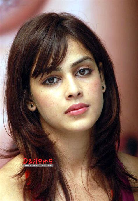 Celebrity Wallpapers Genelia D Souza Hot Pics