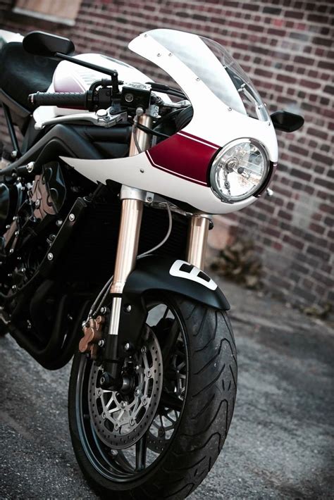 SPEED Hanses Street Triple Triumph 675 Street Cafe Racer Moto