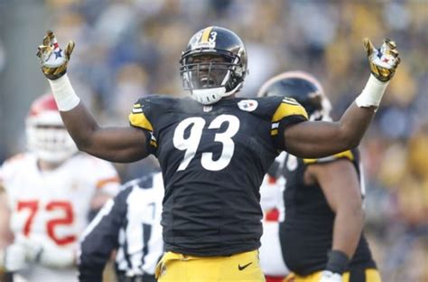 Pittsburgh Steelers Clinch Playoffs Eye Division Title