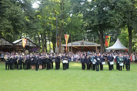 Sch Tzenfest Pbsv Mo Parade Paderborn Sch Tzenplatz Paderline