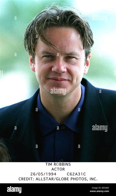 Tim robbins 1994 hi-res stock photography and images - Alamy