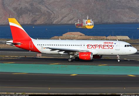 Ec Muk Iberia Express Airbus A Photo By Alejandro Hern Ndez Le N