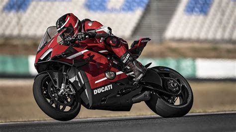 Ducati Unveils The New Superleggera V And Its Spectacular