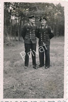 Photo WWII Wehrmacht Matrosen Willi Hans U Boot Begleitschiff Lech