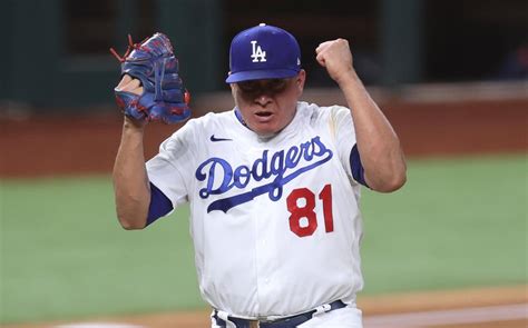 Mlb V Ctor Gonz Lez Iniciar En Ligas Menores De Dodgers Este