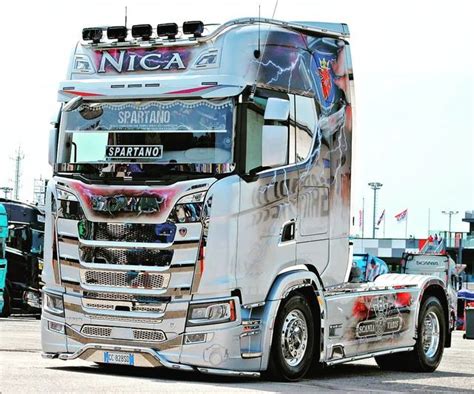 Pin By John Mcnally On Show Trucks Cool Trucks Show Trucks Trucking