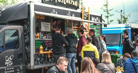 Festiwal Smaków Food Trucków we Włocławku 23 24 03 Radio HIT