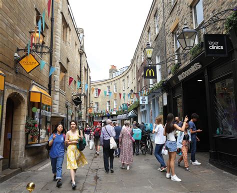 The Cambridge College Guide | Summer Boarding Courses 