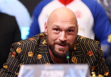 Tyson Fury Me Vler Sime Kontradiktore P R Usykun N Luft N Me Dubois