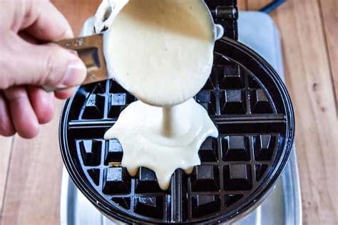 How to Use a Waffle Maker at Home for Delicious Breakfasts