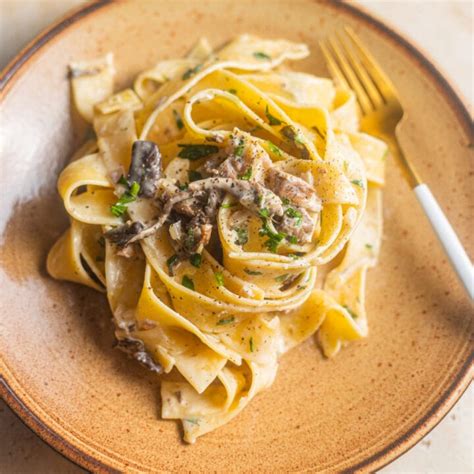 Mushroom Pappardelle Pasta In Creamy Garlic Sauce Home Cooking Collective