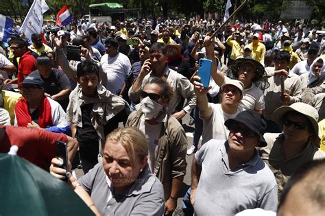 Diario Hoy Cerrar Agencias Y Cortar Rutas Así Amenaza Un Sindicalista De La Ande