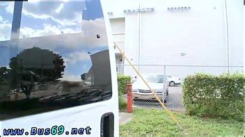 Hombres heterosexuales comiendo semen gay Engañando al Hetero XVIDEOS