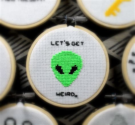 Cross Stitch Green Alien Mini Cross Stitch Small Cross - Etsy | Geeky cross stitch patterns ...