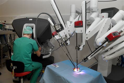 Bourg En Bresse Vid O Un Robot Chirurgical Fait Son Entr E Au Centre