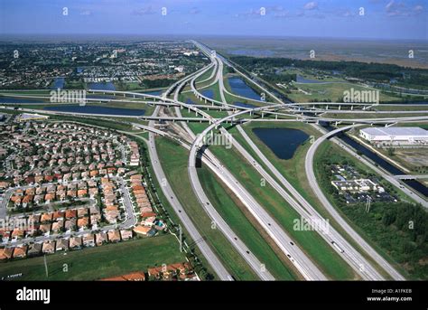 Aerial of Florida turnpike interchange on Interstate 75 alligator Stock Photo: 3344362 - Alamy