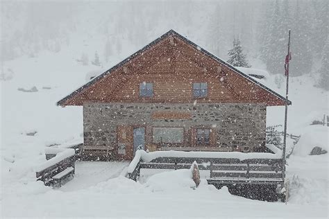 Rifugio Baita Monte Cauriol Fiemme