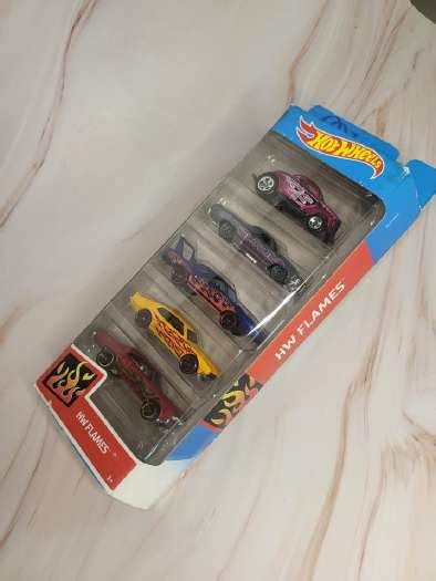 Hot Wheels Hw Flames 5 Vnt Rinkinys Skelbiu Lt