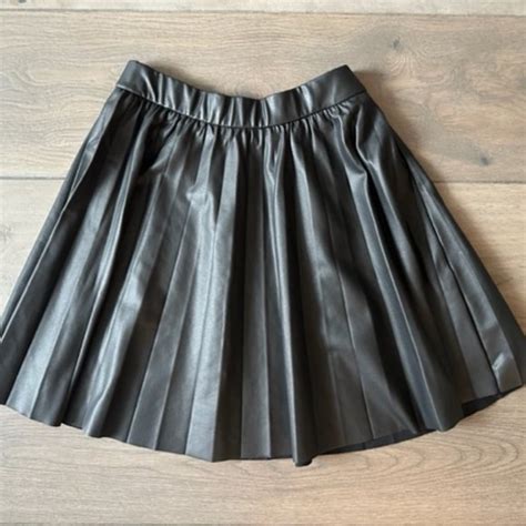 Zara Bottoms Zara Girls Faux Leather Pleated Elastic Waist Skirt