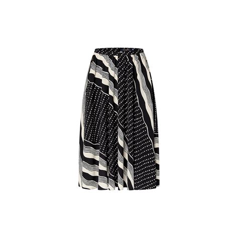 Women S Designer Skirts Shorts Luxury Fashion Louis Vuitton ® 6