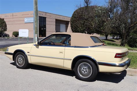 1990 Chrysler Tc By Maserati Midwest Car Exchange