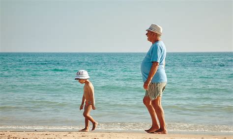 Idade M Dia Para Humanos Terem Filhos Aos Anos Mostra Estudo