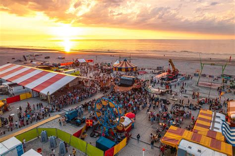 report madnes  festival fans