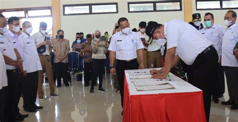 Aparatur Kecamatan Rawalumbu Deklarasi Komitmen Bersama Anti Korupsi