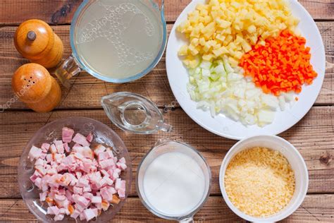 Preparaci N Paso A Paso De Pur De Sopa De Patata Con Tocino Paso 1