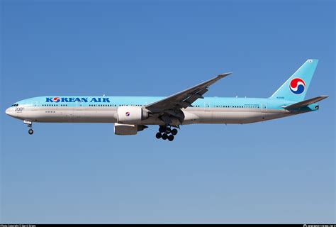 HL8346 Korean Air Lines Boeing 777 300ER Photo By Gerrit Griem ID