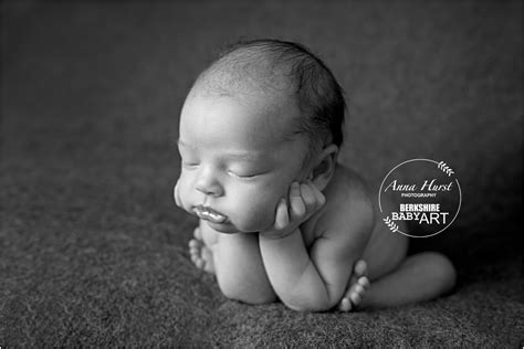 Caversham Newborn Baby Photographer Léonie 13 Days Old Anna Hurst