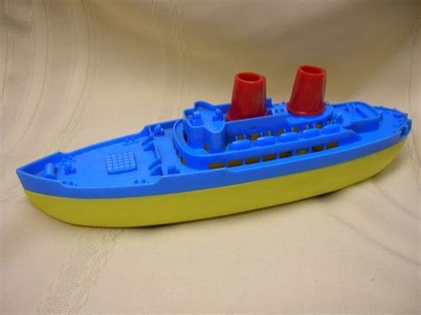 Toy Plastic Boats Wholesale