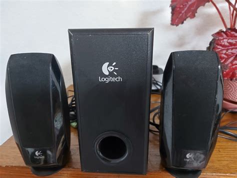 Logitech Subwoofer S Sa Kontrolerom I Satelitima Zvu Poja Ala I