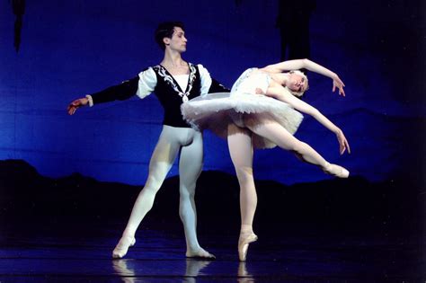 Kiev Ballet performs Swan Lake in Bucharest | Romania Insider