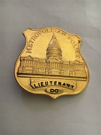 Collectors-Badges Auctions - U.S. Police Badges