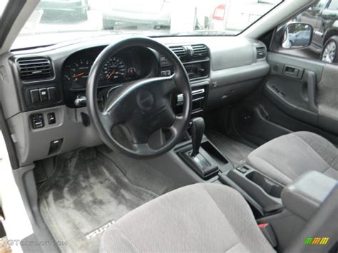 1999 Isuzu Rodeo S Interior Photo 54442176