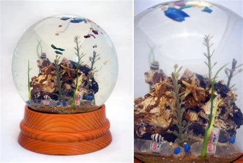 12 Inspiring Works of Art on Plastic Pollution | Environmental art ...