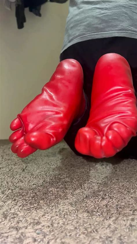 Trying On Red Latex Toe Socks Gay Amateur Amateur Porn Feat RubberD XHamster