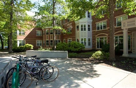 Babson College Dorms | Babson College | Babson college, Residential ...