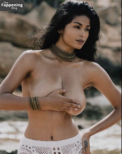 Komal Ilsanker Nude Photos Videos TheFappening