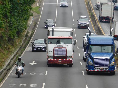 Camiones Pesados Tendr N Restricci N Vehicular Por Obras Viales