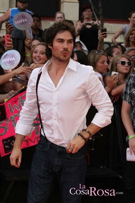 Ian Somerhalder Y Nina Dobrev Hacen Público Su Amor